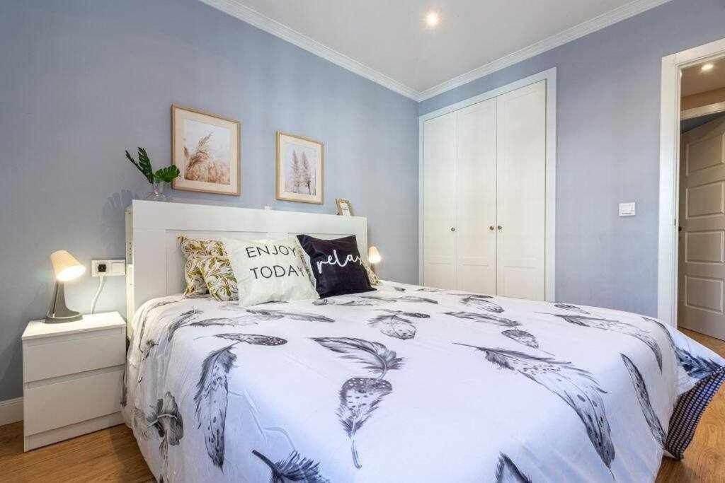 3 Apartamento En Estadio Sevilla 8 Plazas 3 Hab Y Metro Luaran gambar