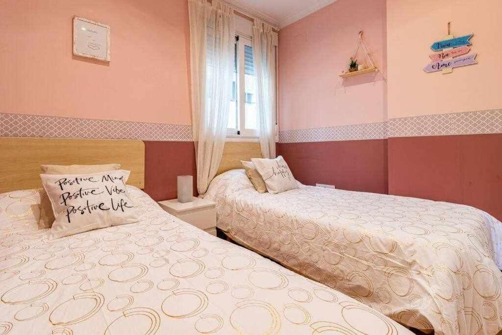 3 Apartamento En Estadio Sevilla 8 Plazas 3 Hab Y Metro Luaran gambar