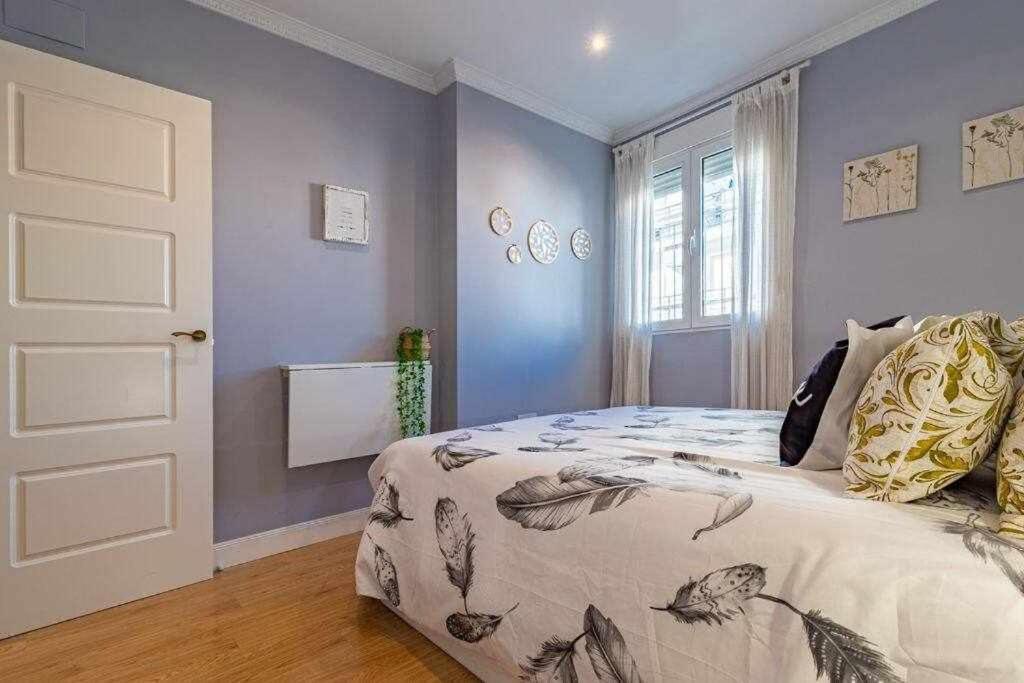 3 Apartamento En Estadio Sevilla 8 Plazas 3 Hab Y Metro Luaran gambar