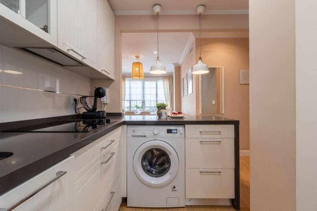 3 Apartamento En Estadio Sevilla 8 Plazas 3 Hab Y Metro Luaran gambar